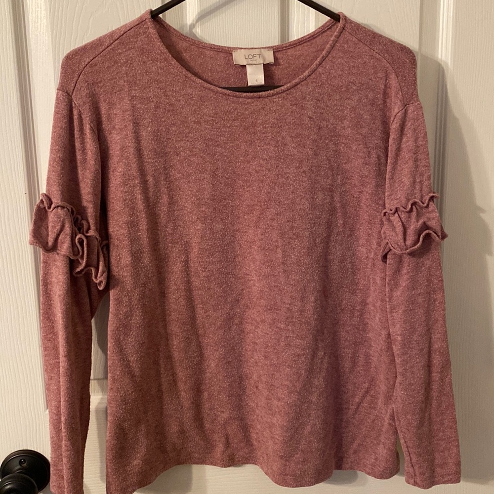 Cute long sleeved top from Loft Outlet. Fun ruffle on sleeve.   Size S
